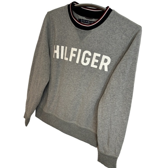 TOMMY HILFIGER GREY LONG SLEEVE WHITE LOGO “HILFIGER” SWEATER, SIZE M - Picture 2 of 9
